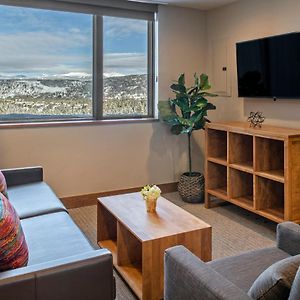 Queen Suite